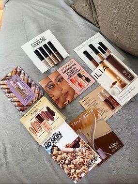 9 Concealer Samples Set